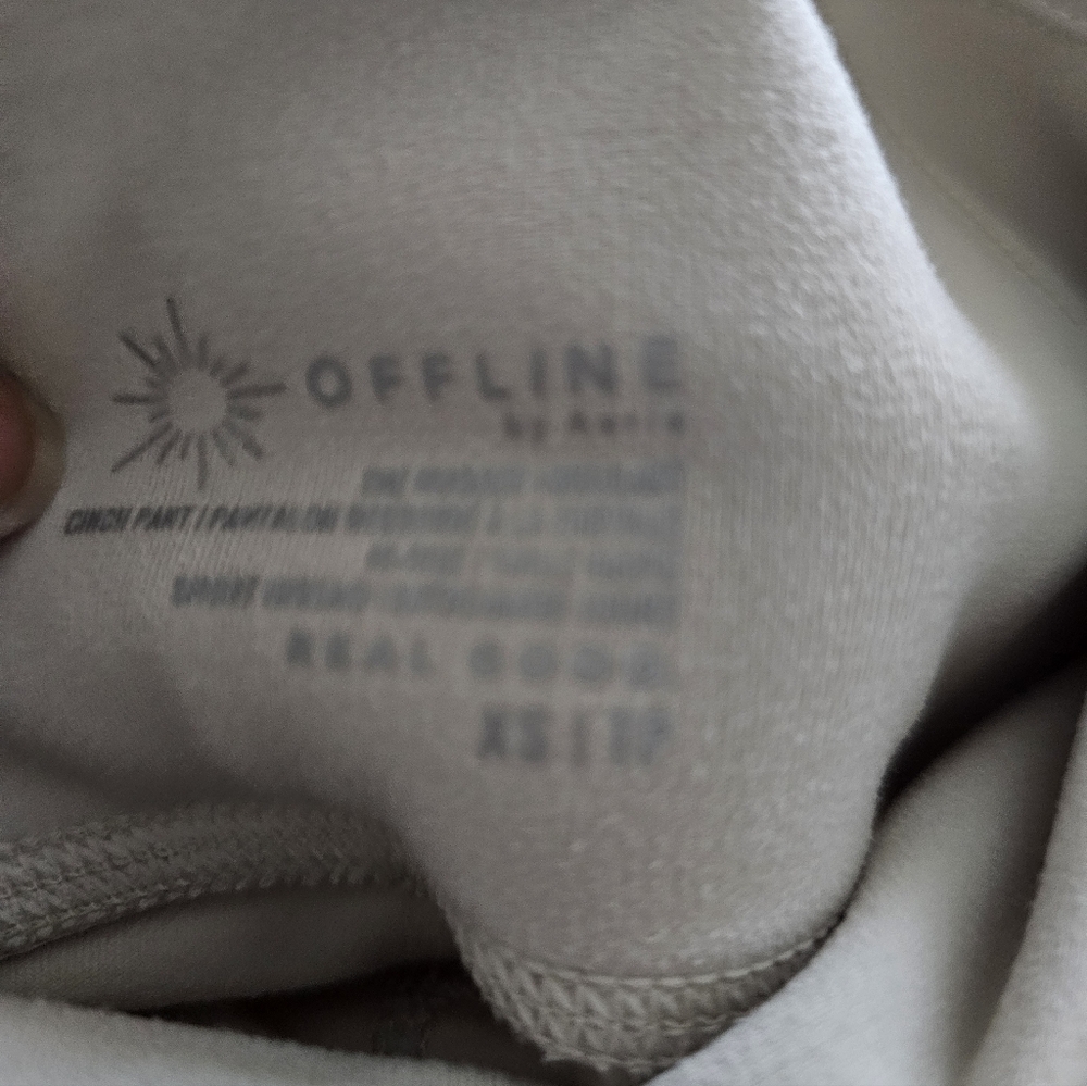 Cozy Cream Kids Leggings - Picture 2 of 3